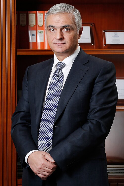 Մհեր Գրիգորյան