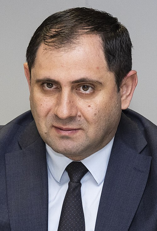 Սուրեն Պապիկյան
