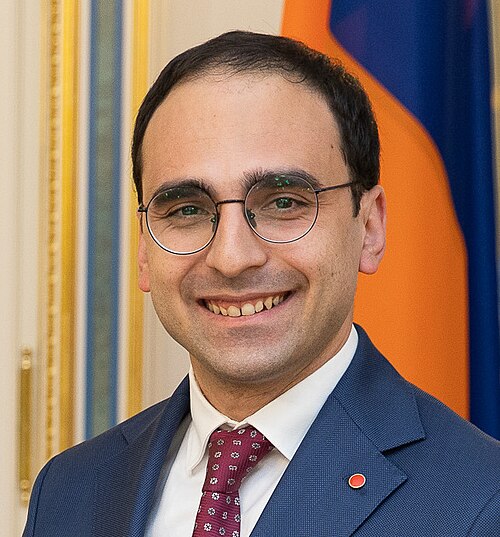 Տիգրան Ավինյան
